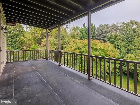 MOUNT WASHINGTON - Residential Lease