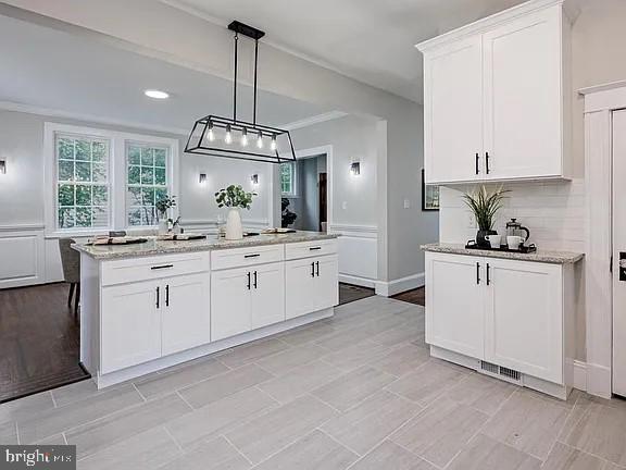 MOUNT WASHINGTON - Residential Lease
