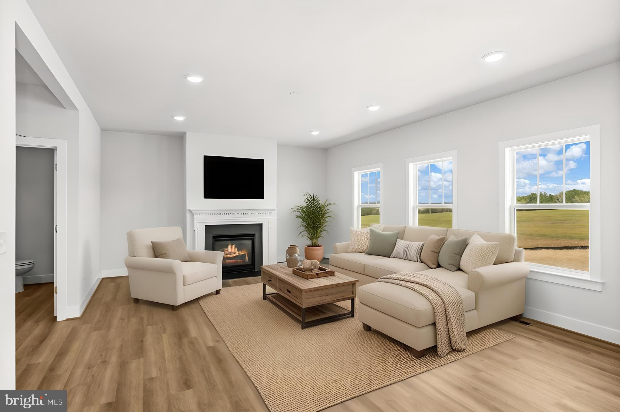 HUNTING HILLS - Residential