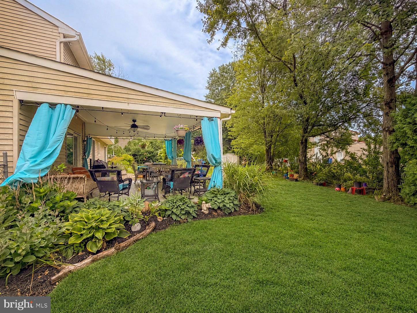 OXFORD GLEN - Residential