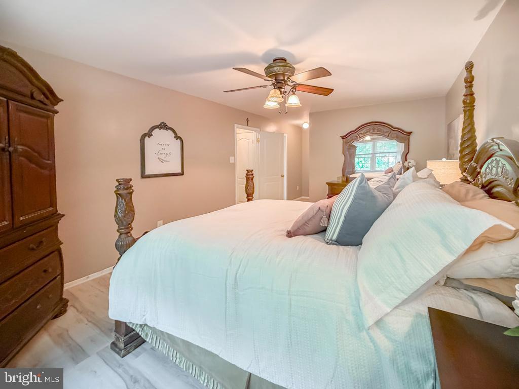 OXFORD GLEN - Residential