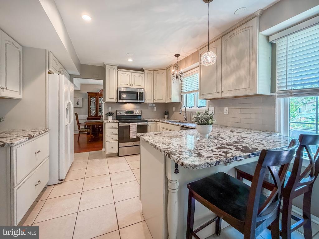 OXFORD GLEN - Residential