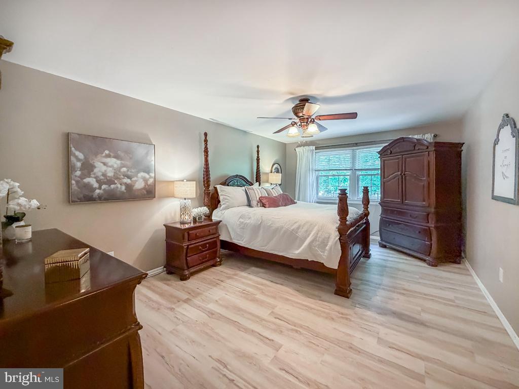 OXFORD GLEN - Residential