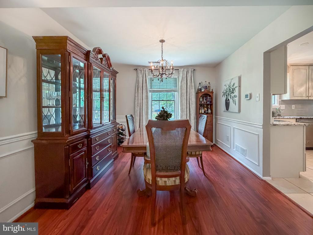 OXFORD GLEN - Residential