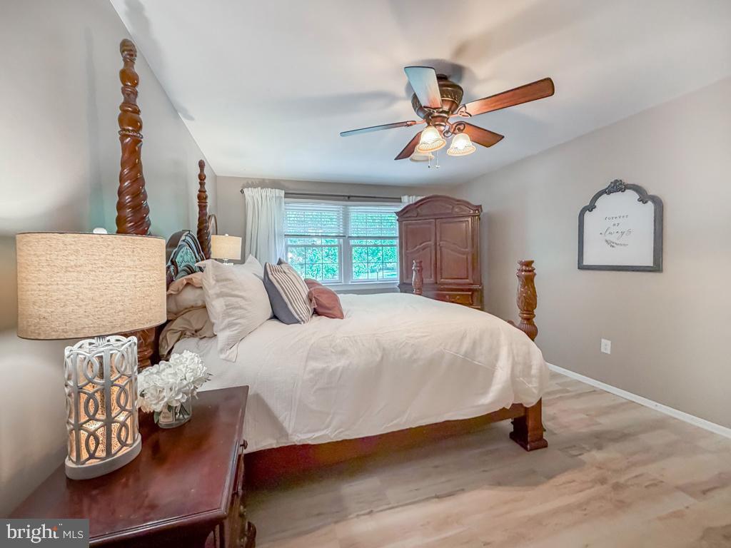 OXFORD GLEN - Residential