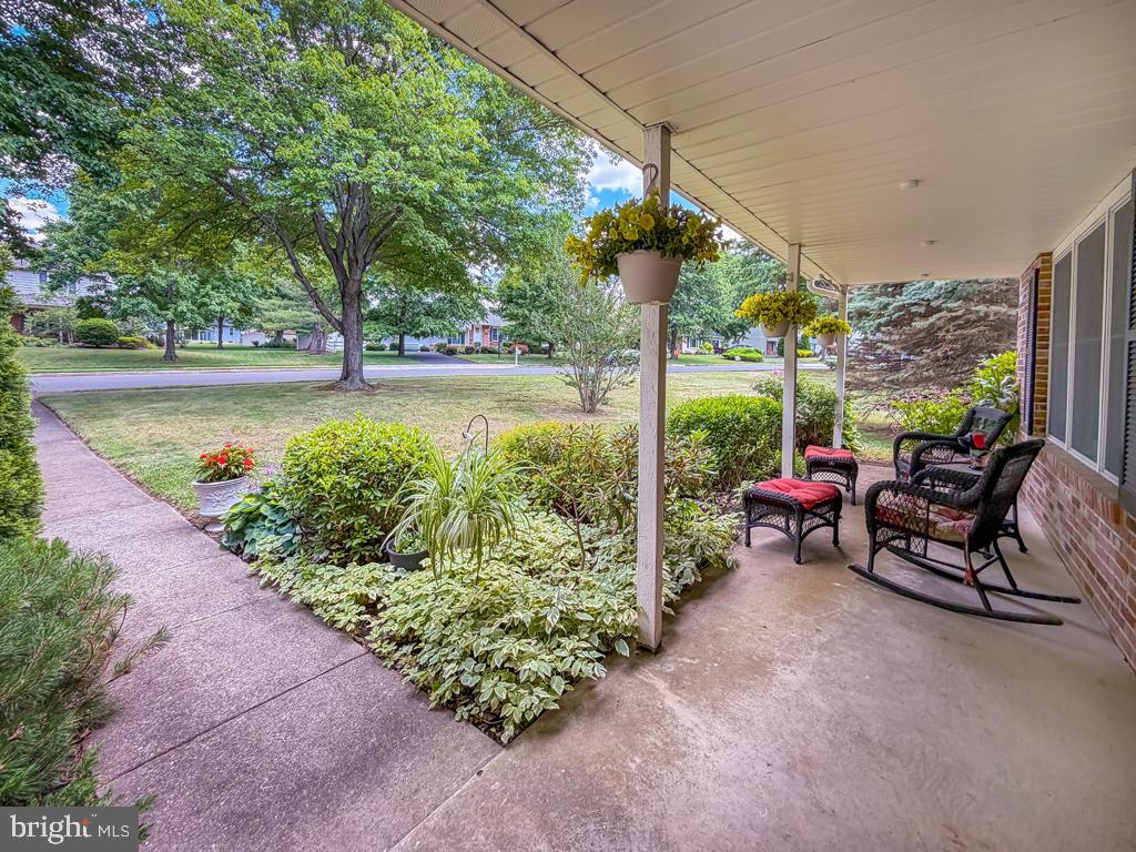 OXFORD GLEN - Residential