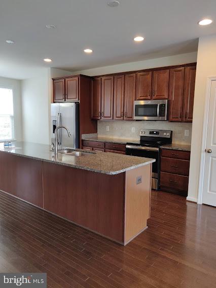 FIELDSTONE - Residential Lease