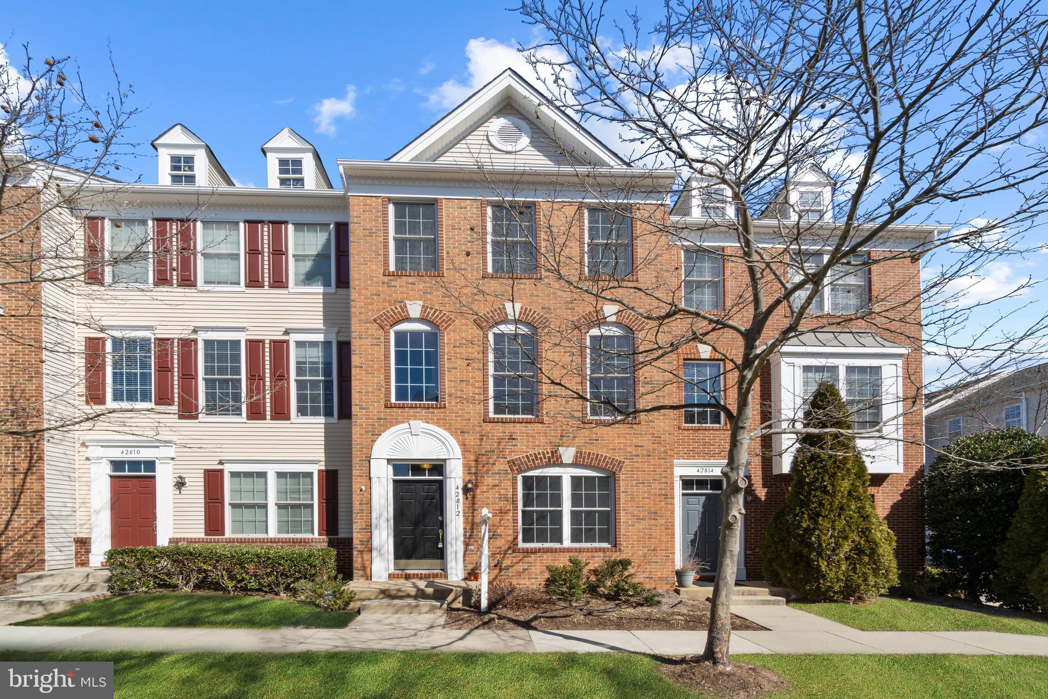 AMBERLEA AT LOUDOUN VALLEY - Residential Lease