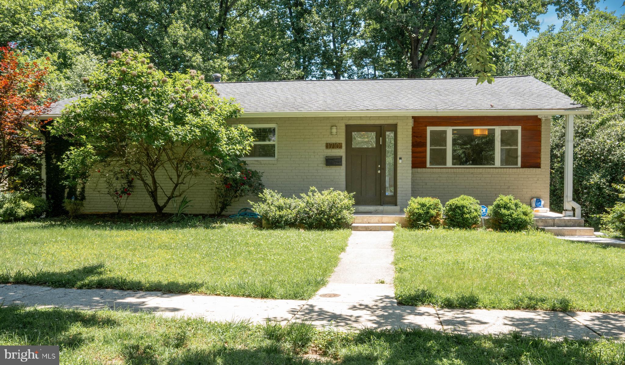 MONTROSE - Residential