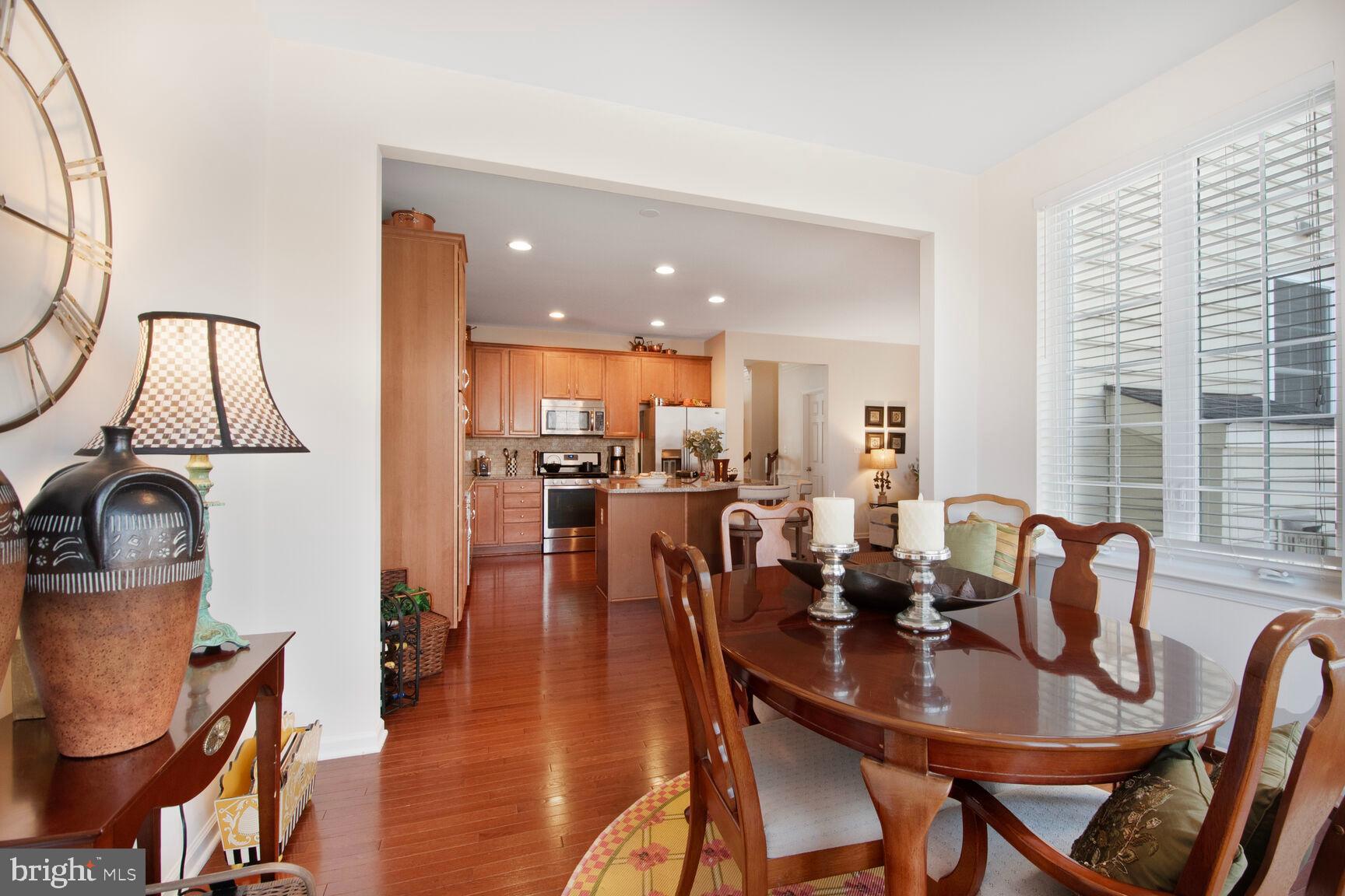 SOUTH RIDING - Residential