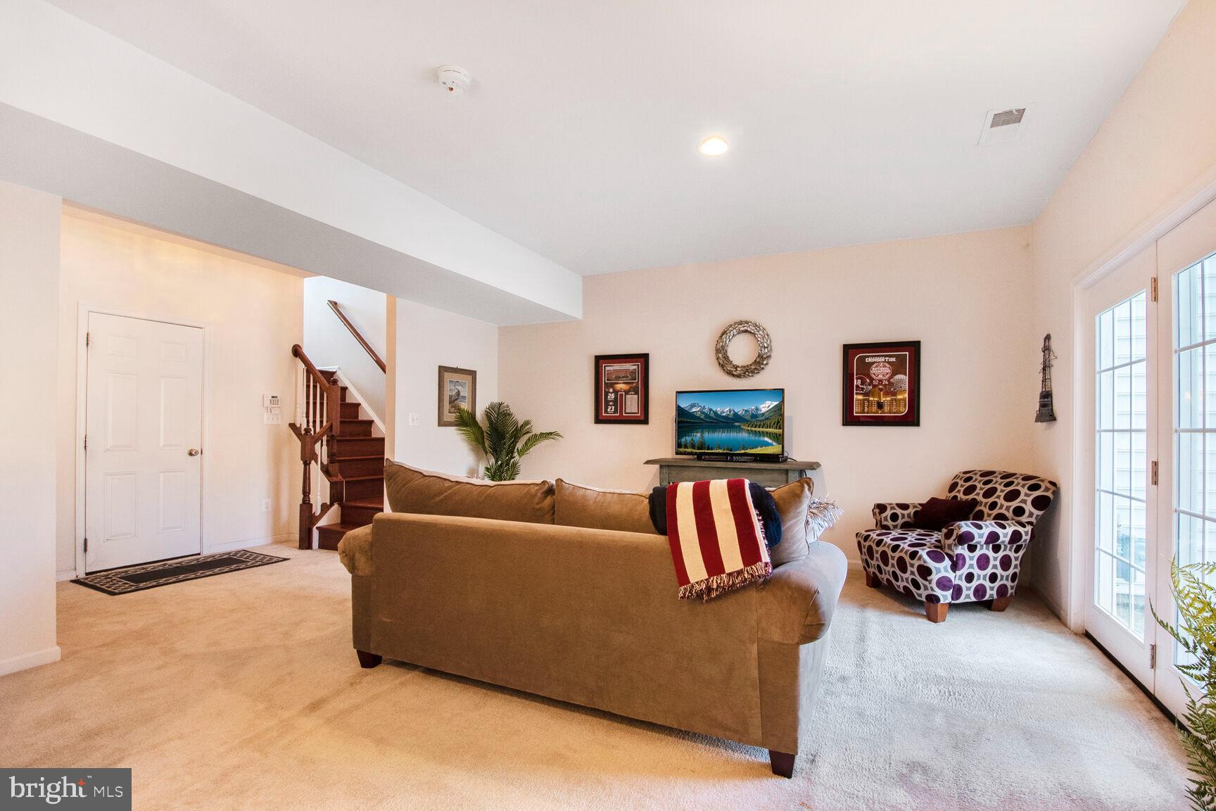 SOUTH RIDING - Residential