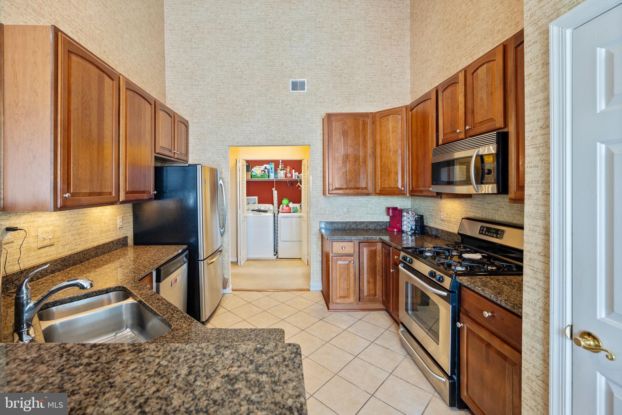 EDEN BROOK - Residential