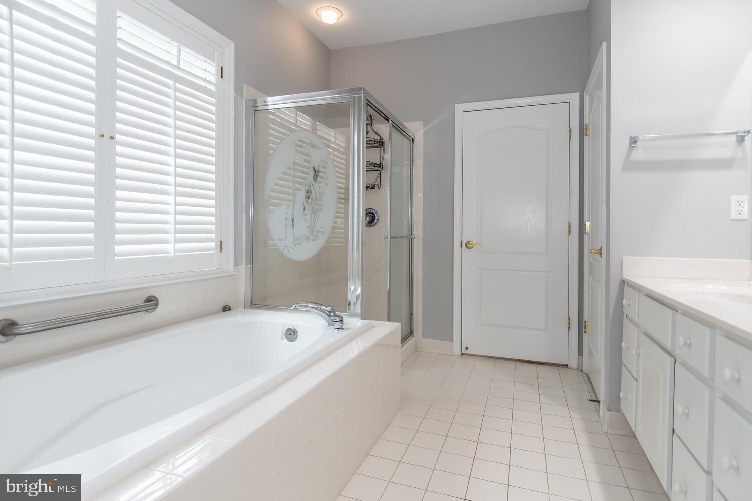 EASTON CLUB EAST - Residential