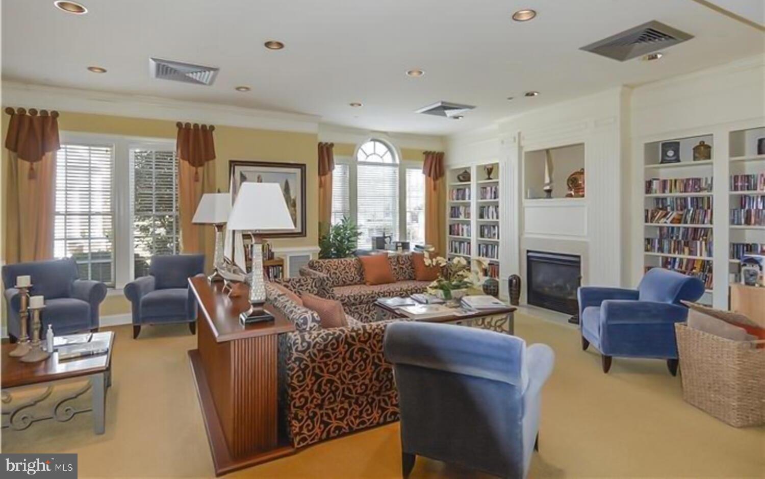 EASTON CLUB EAST - Residential