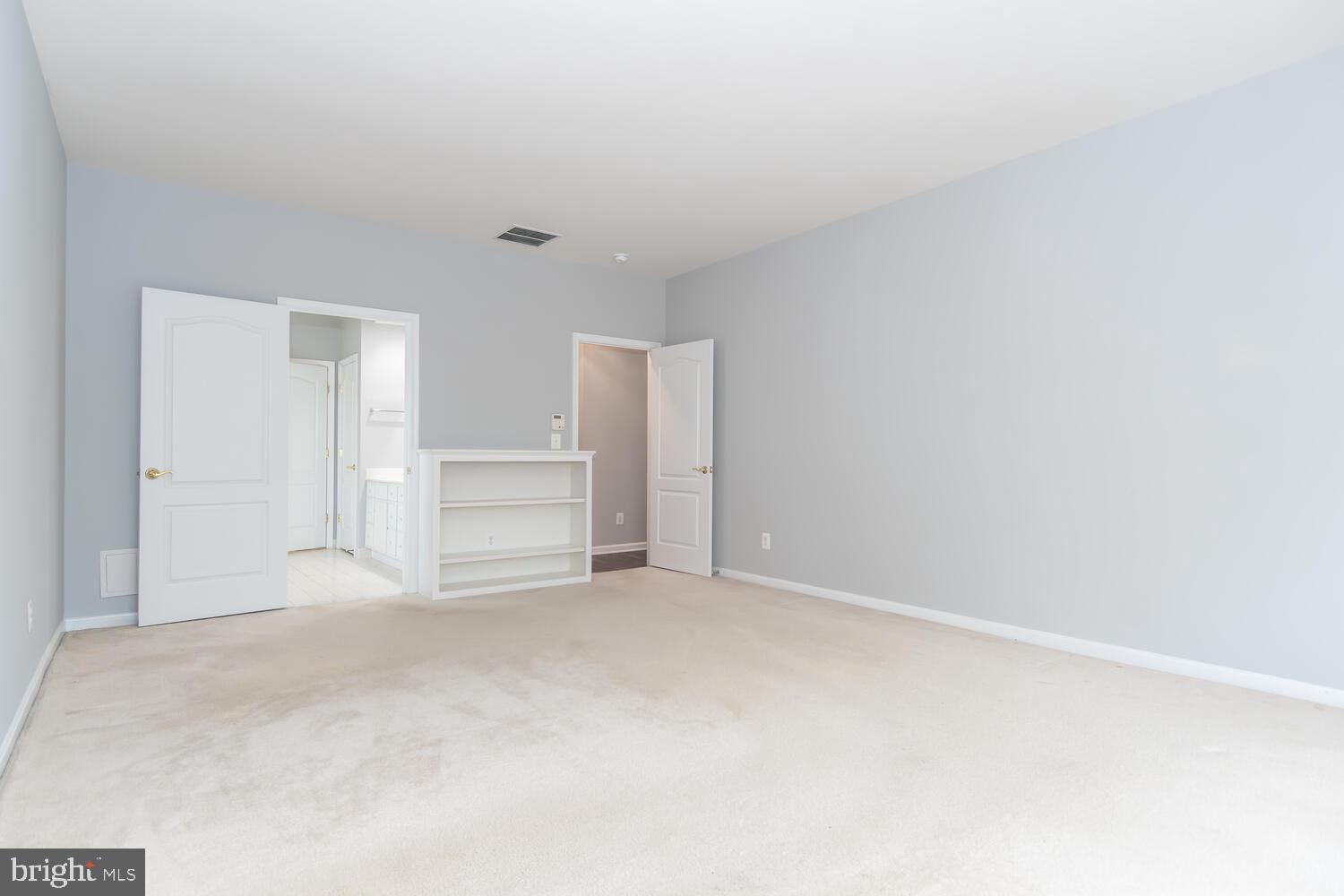 EASTON CLUB EAST - Residential