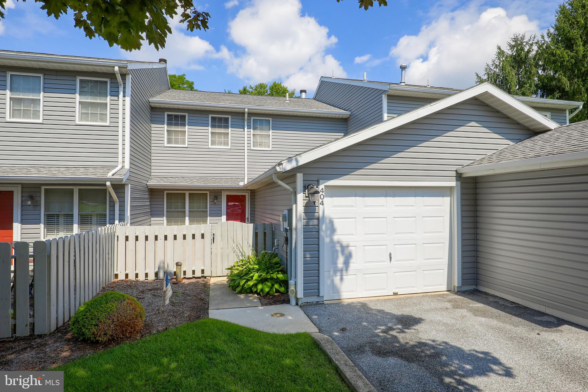 CHAMBERS CROSSING - Residential