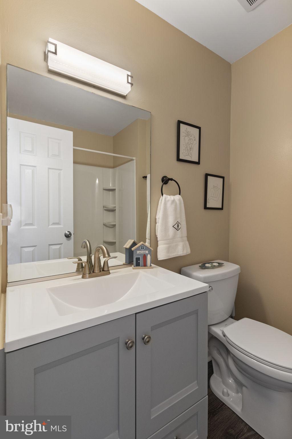 MEADOWBROOK - Residential