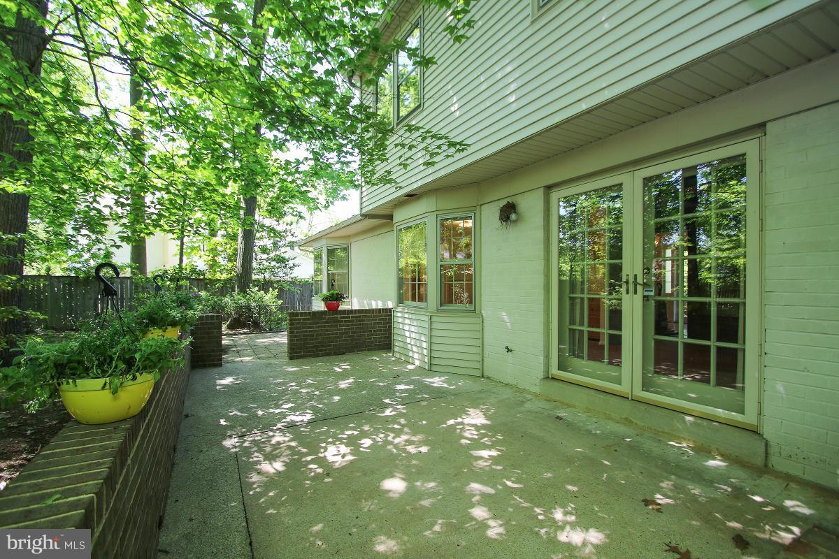 WOODLEY GARDENS - Residential