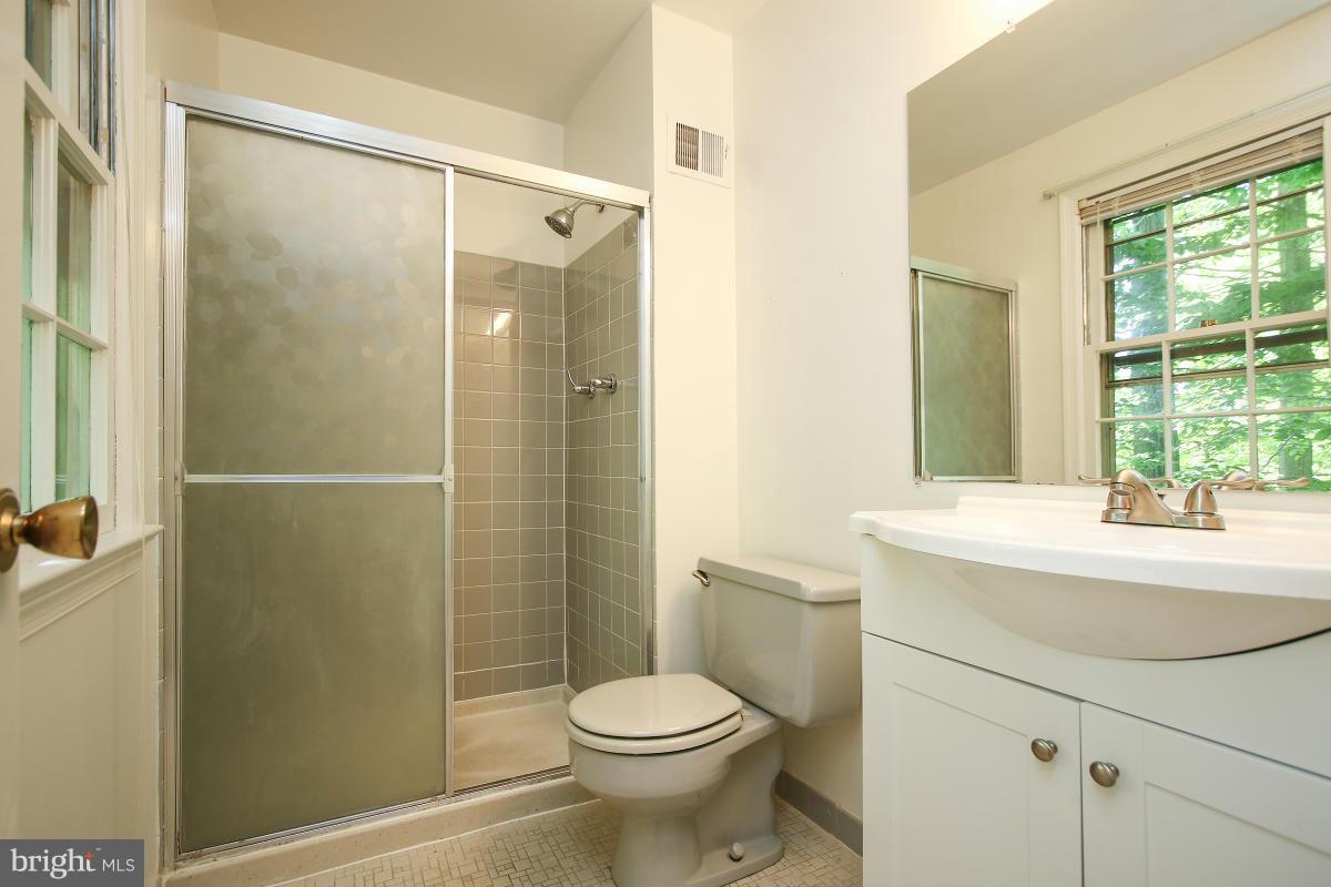 WOODLEY GARDENS - Residential