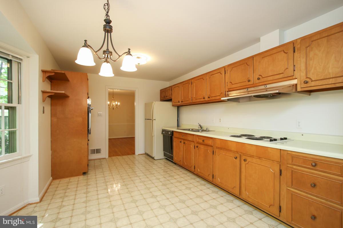 WOODLEY GARDENS - Residential
