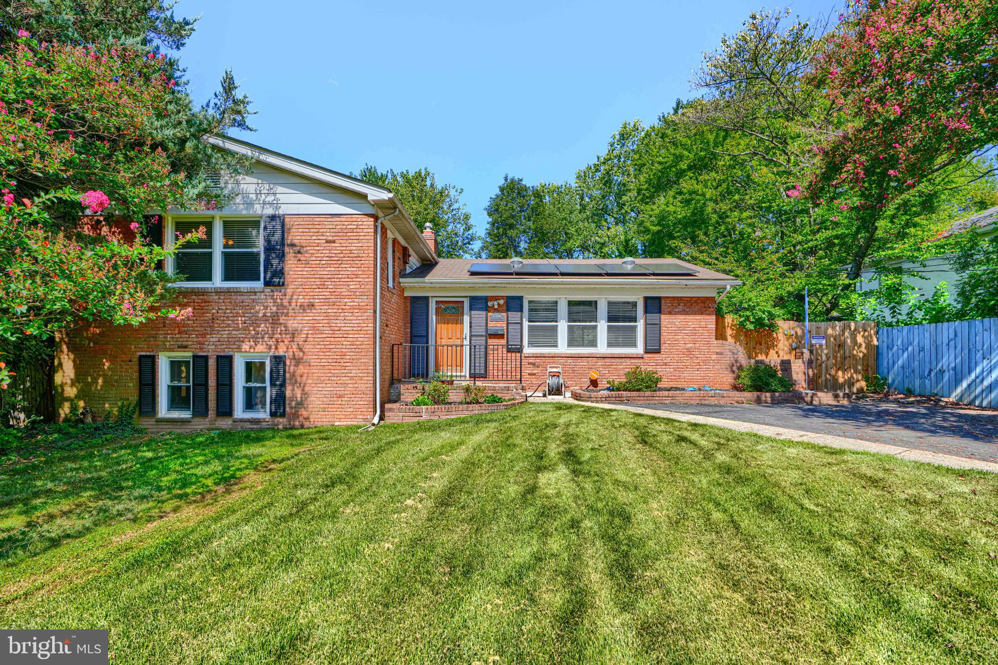 NORTHWEST BRANCH ESTATES - Residential