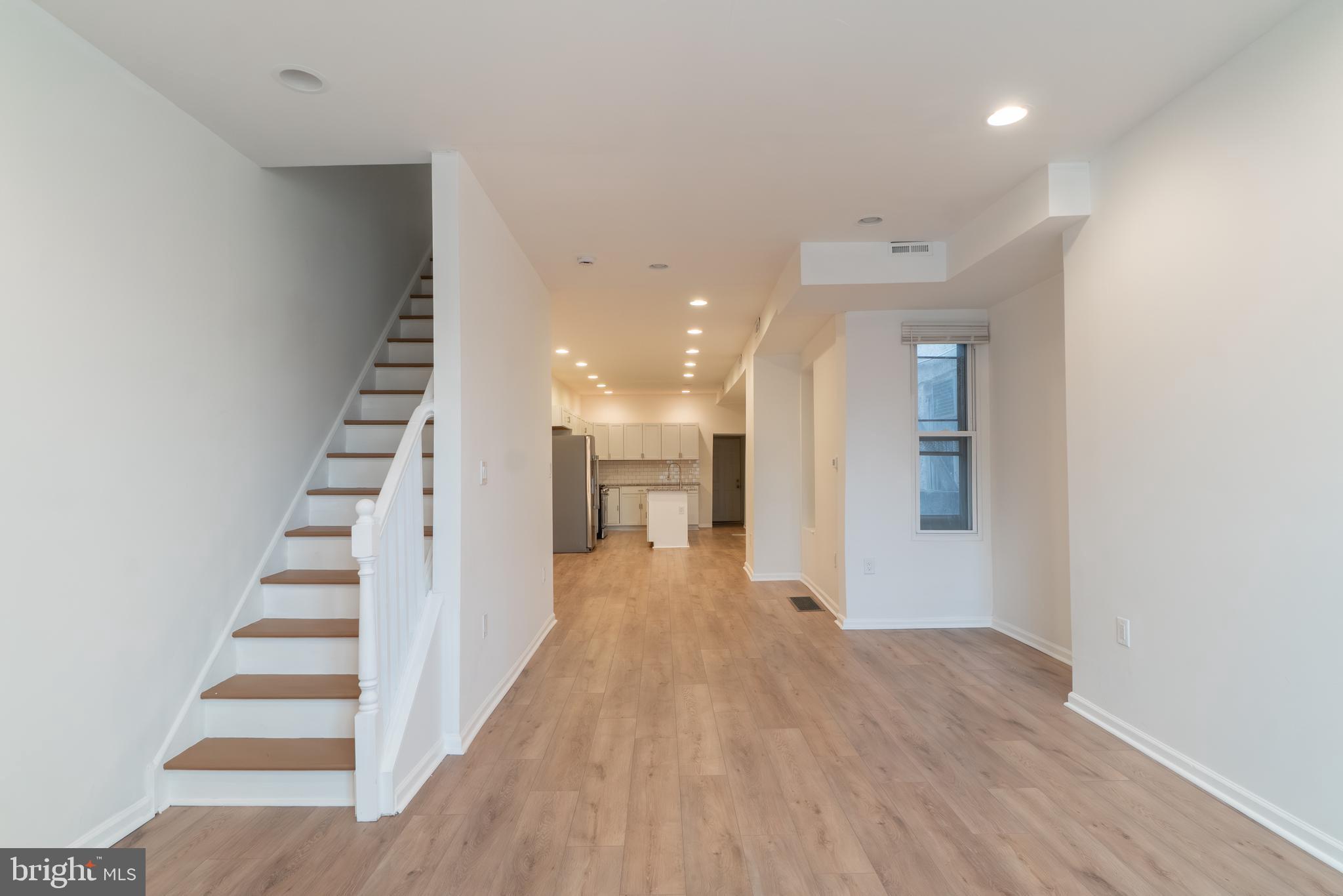 POINT BREEZE - Residential