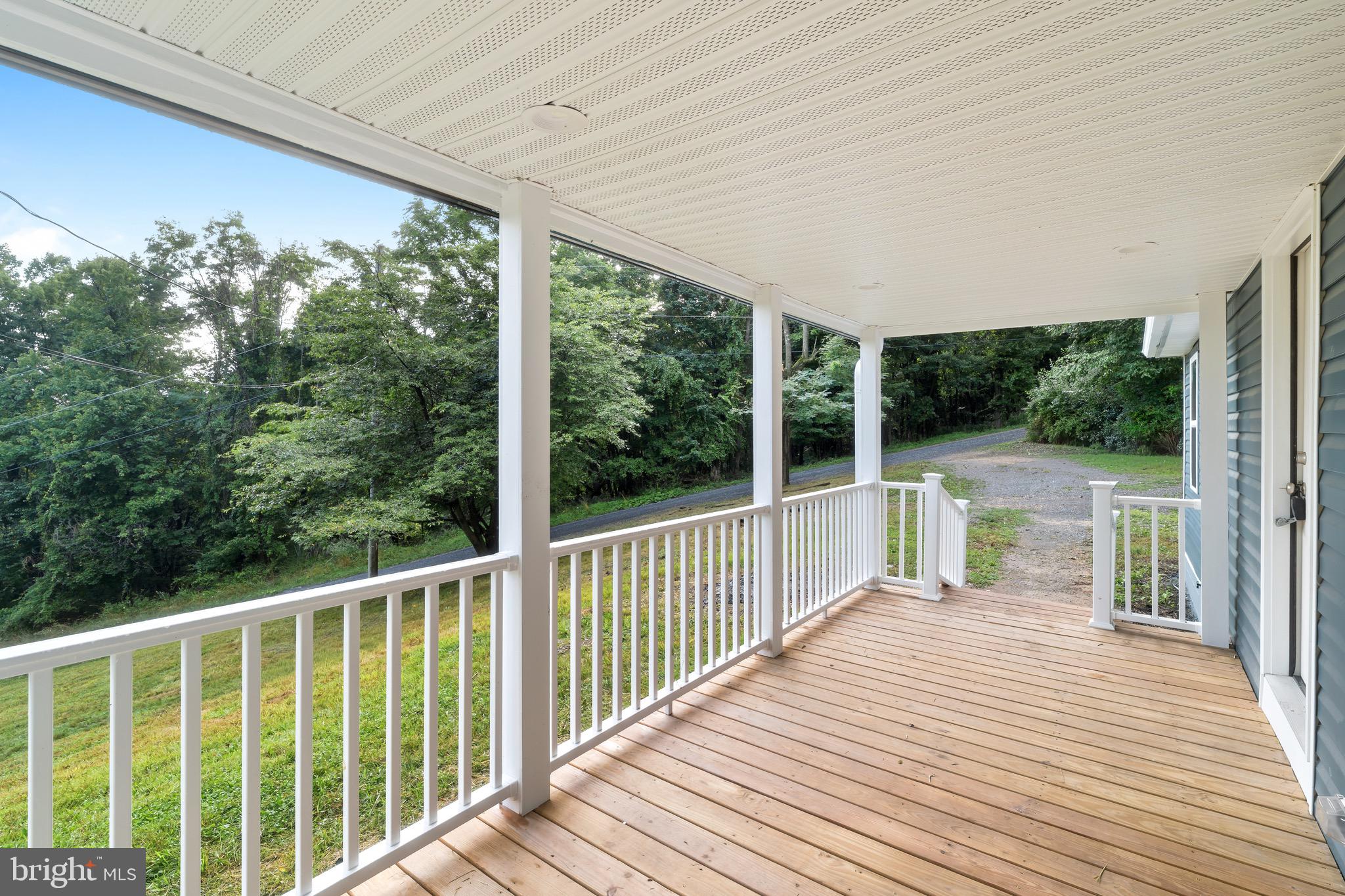 SKYLINE LAKES - Residential