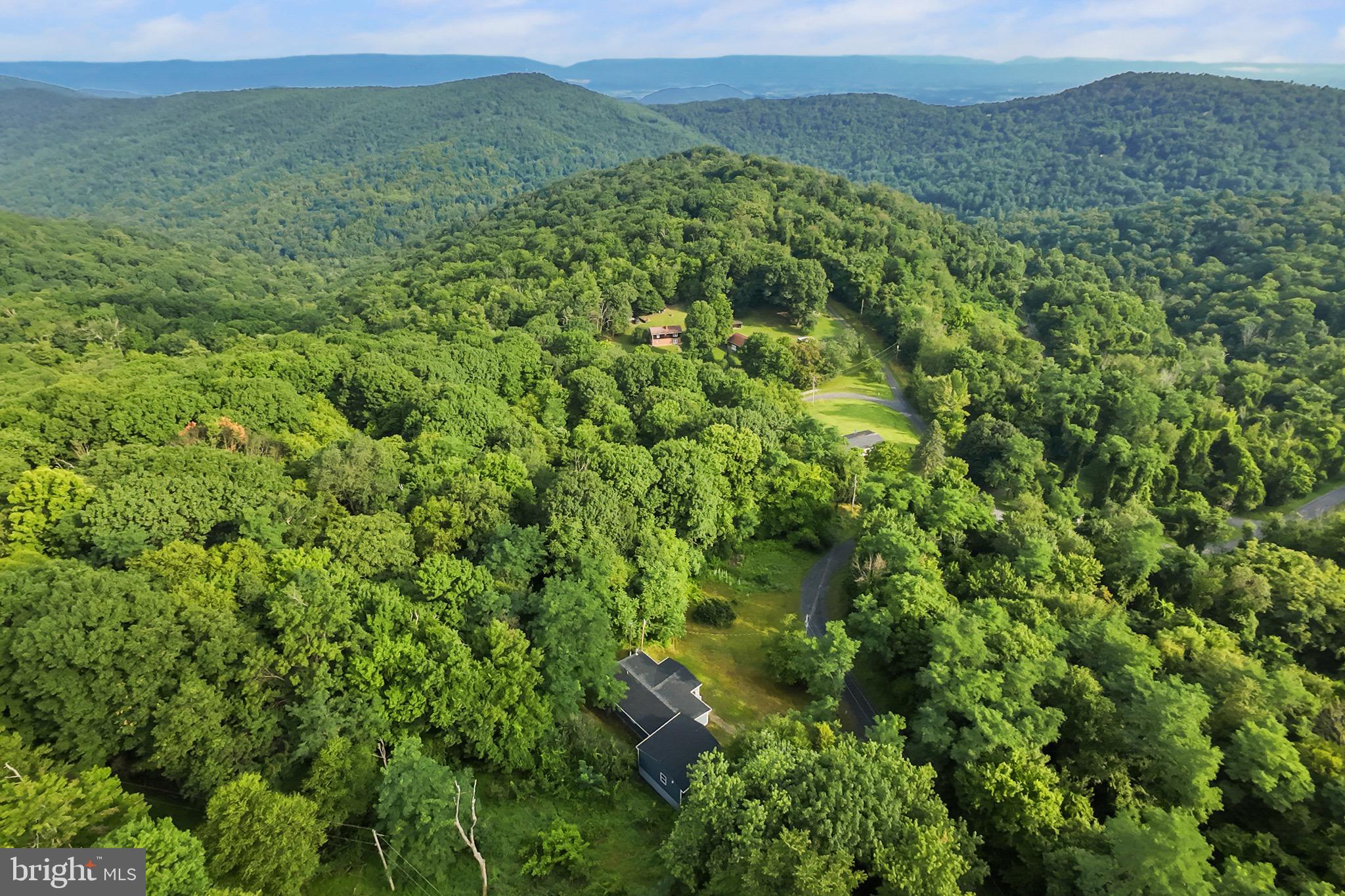 SKYLINE LAKES - Residential