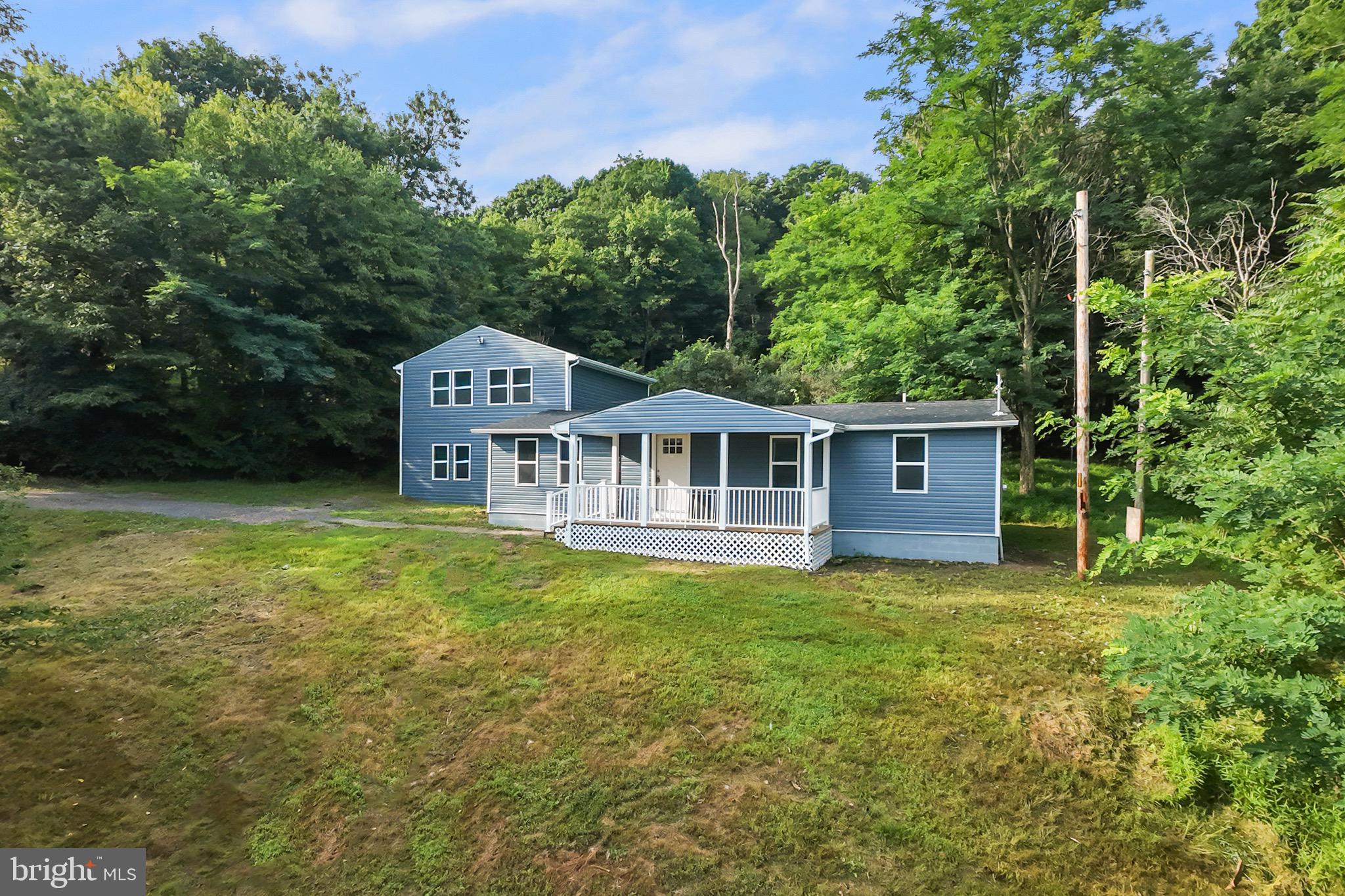 SKYLINE LAKES - Residential