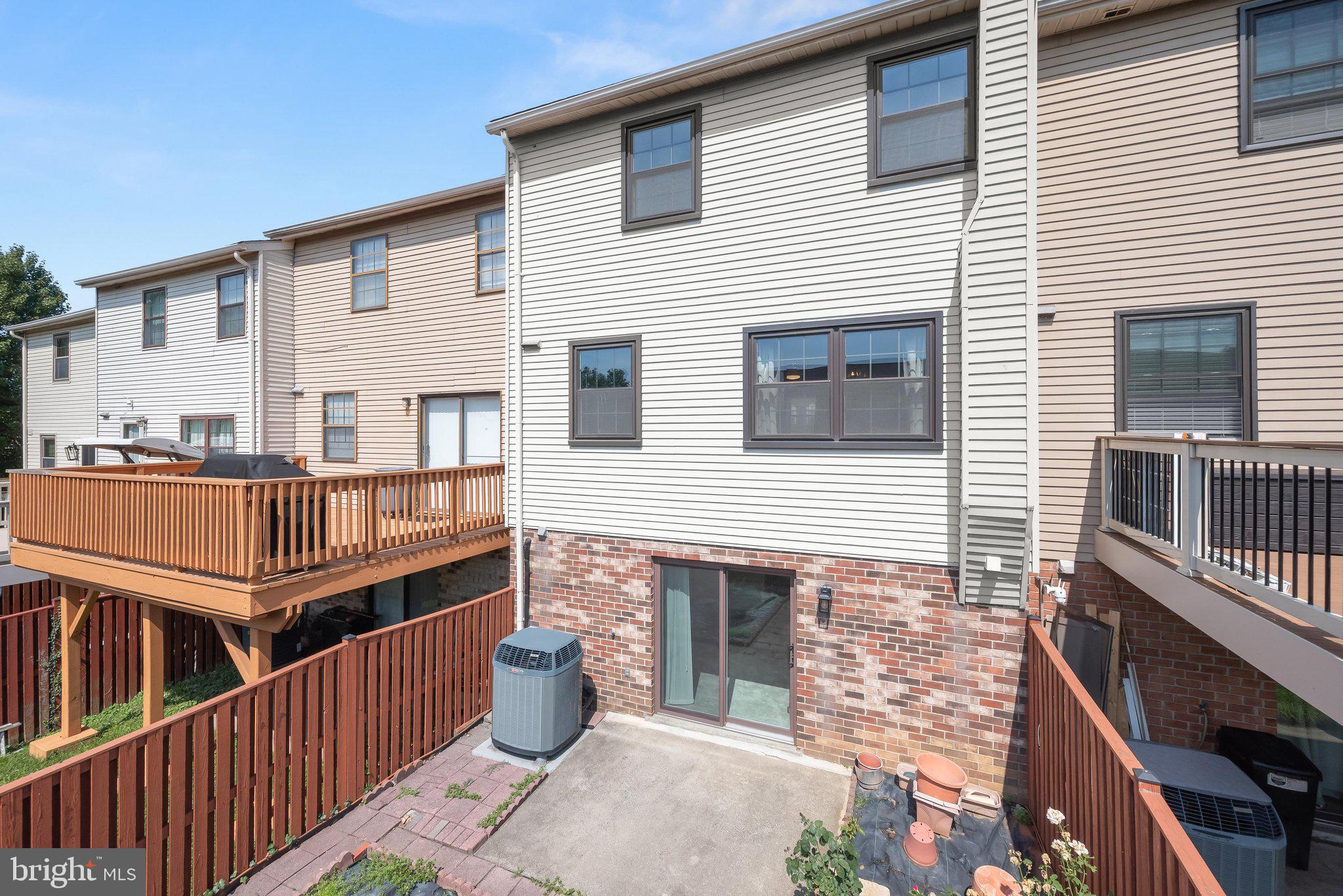BROADFIELD AT WILTON FARM - Residential