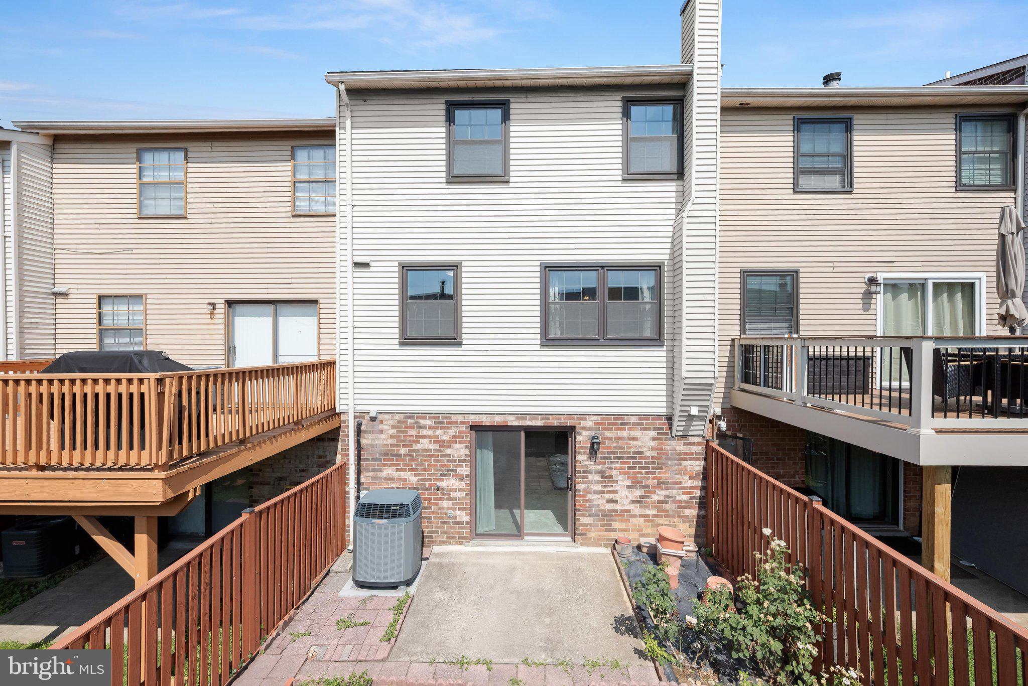 BROADFIELD AT WILTON FARM - Residential