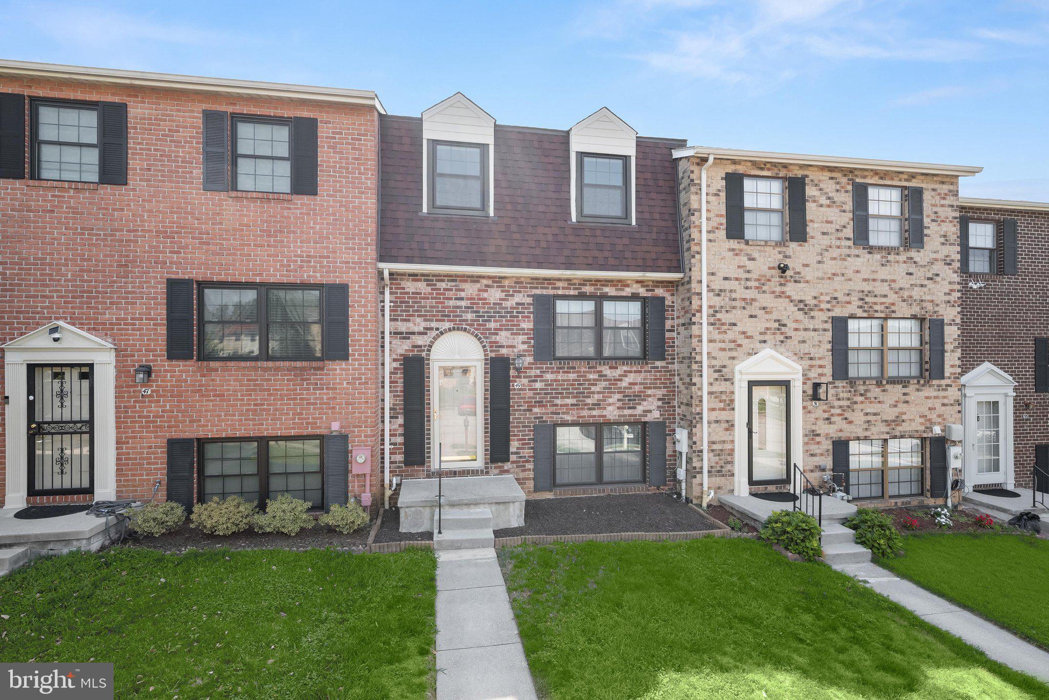 BROADFIELD AT WILTON FARM - Residential