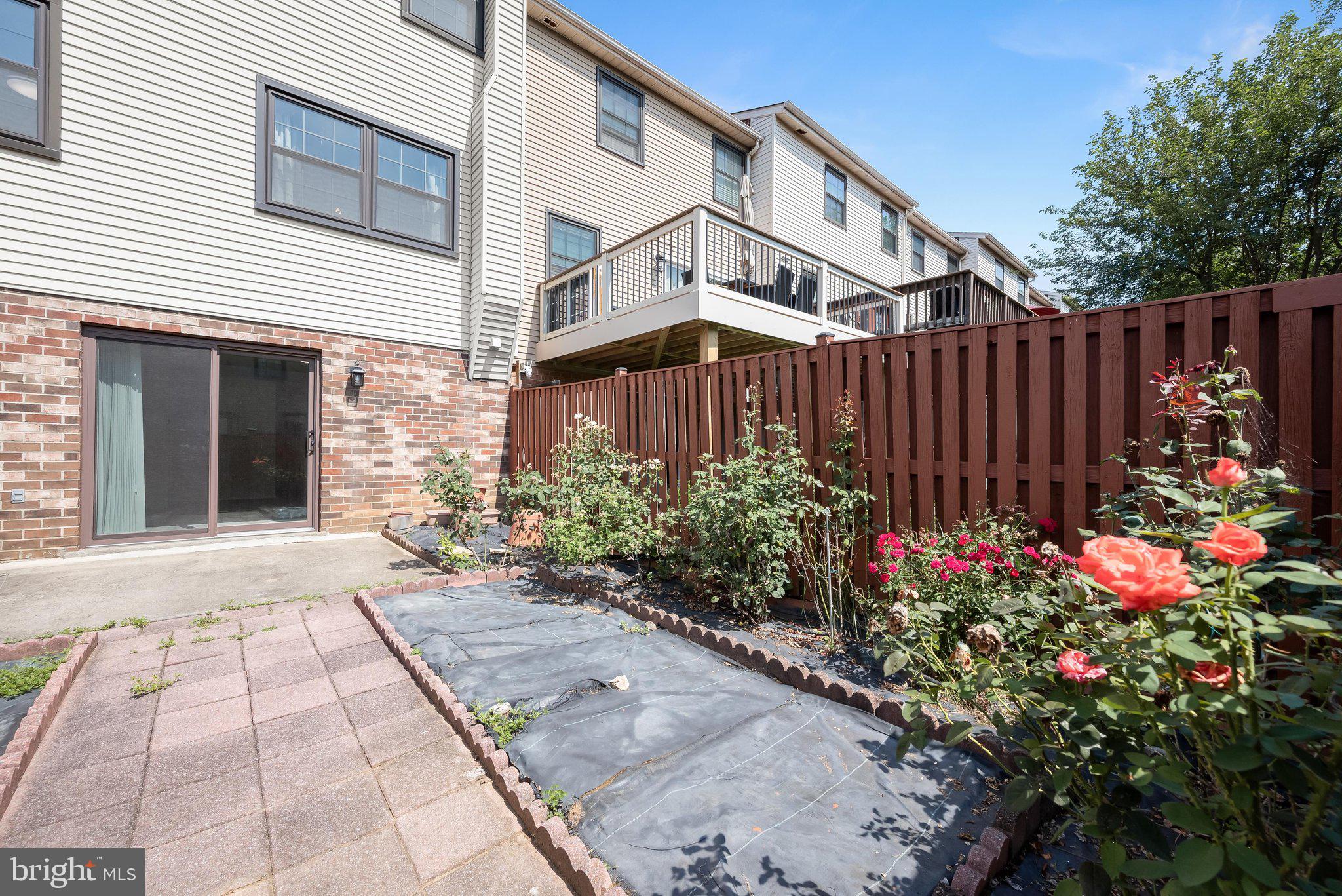 BROADFIELD AT WILTON FARM - Residential