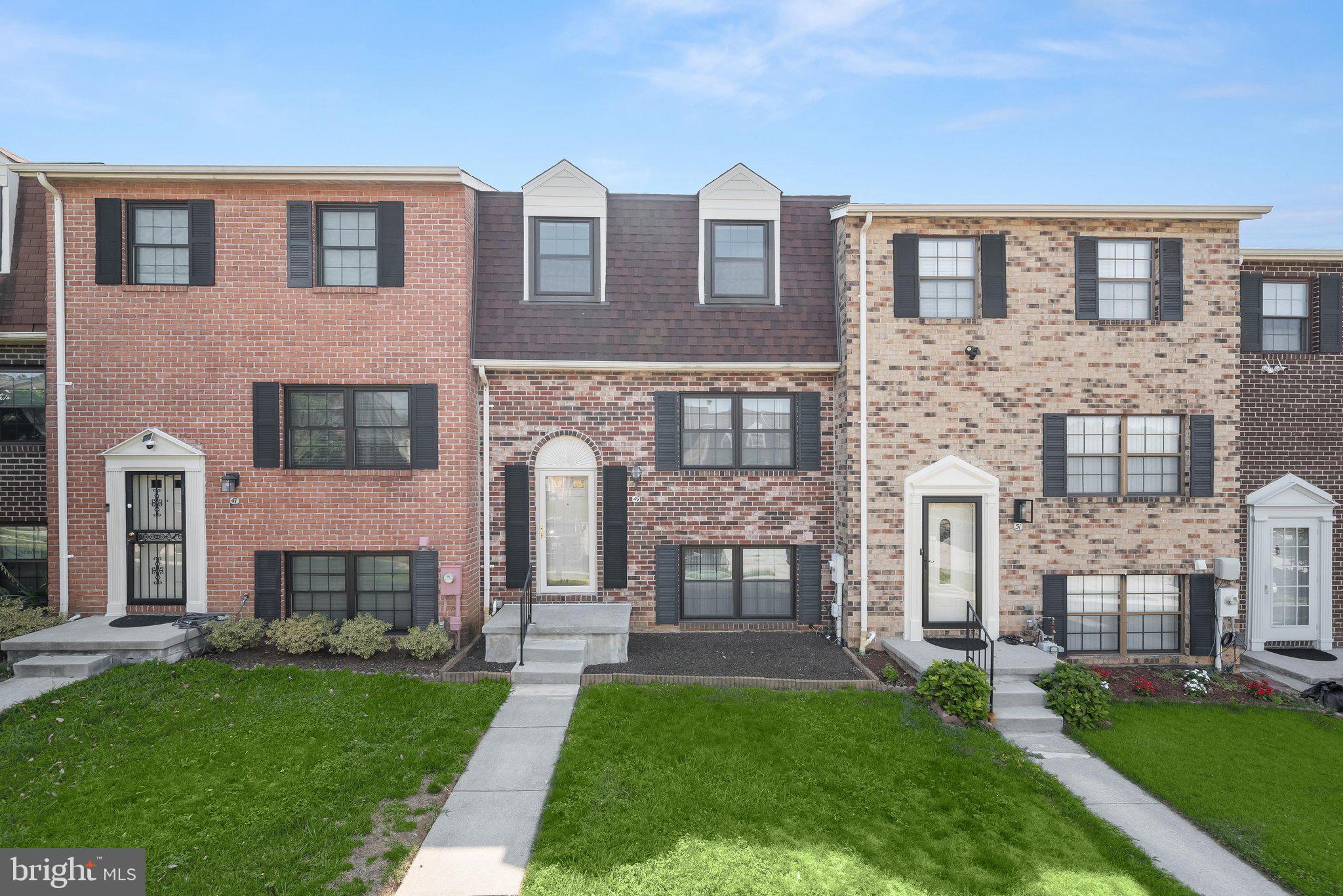 BROADFIELD AT WILTON FARM - Residential