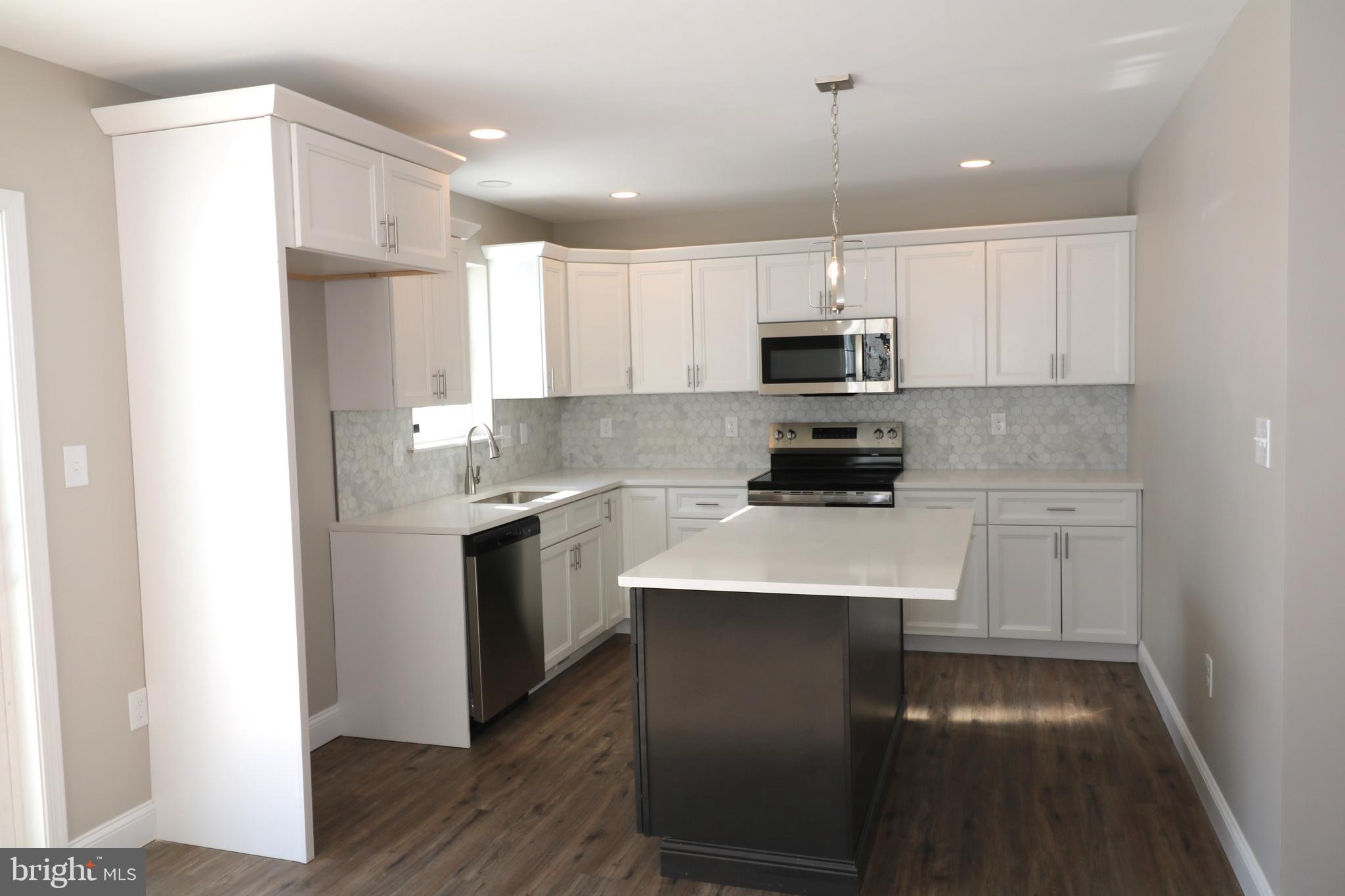 TEMPLE TERRACE - Residential