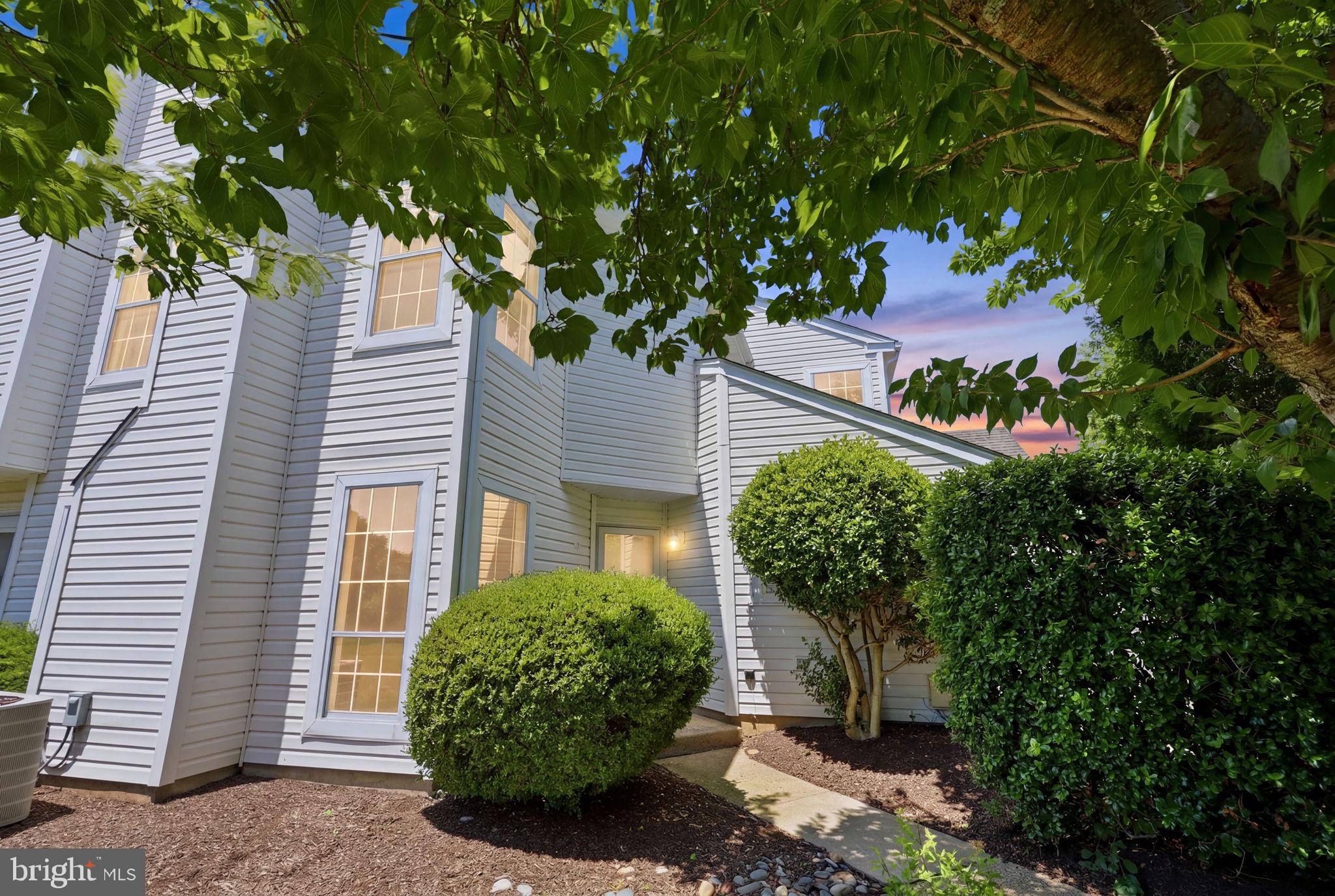 VILLAGE SHIRES - Residential