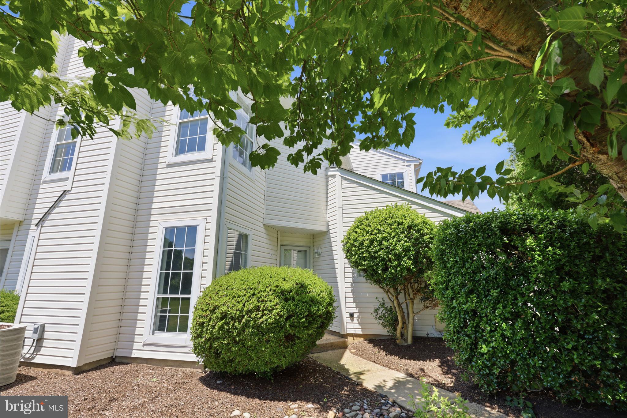 VILLAGE SHIRES - Residential