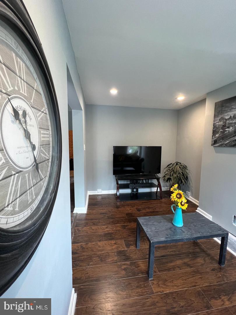 BARCLAY - Residential