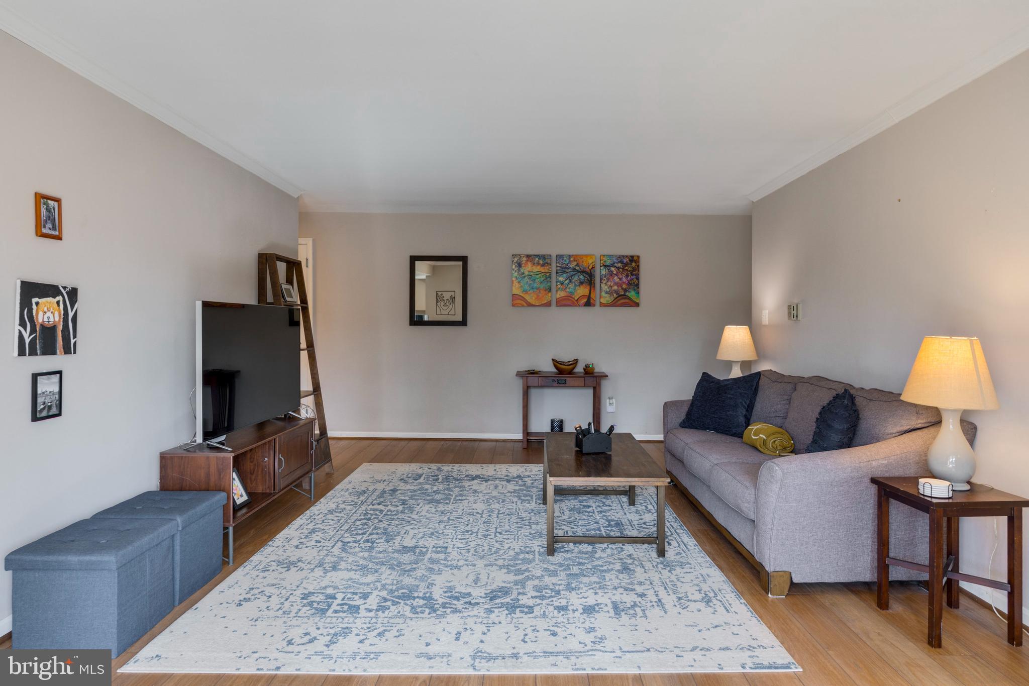 BAILEYS CROSSROADS - Residential
