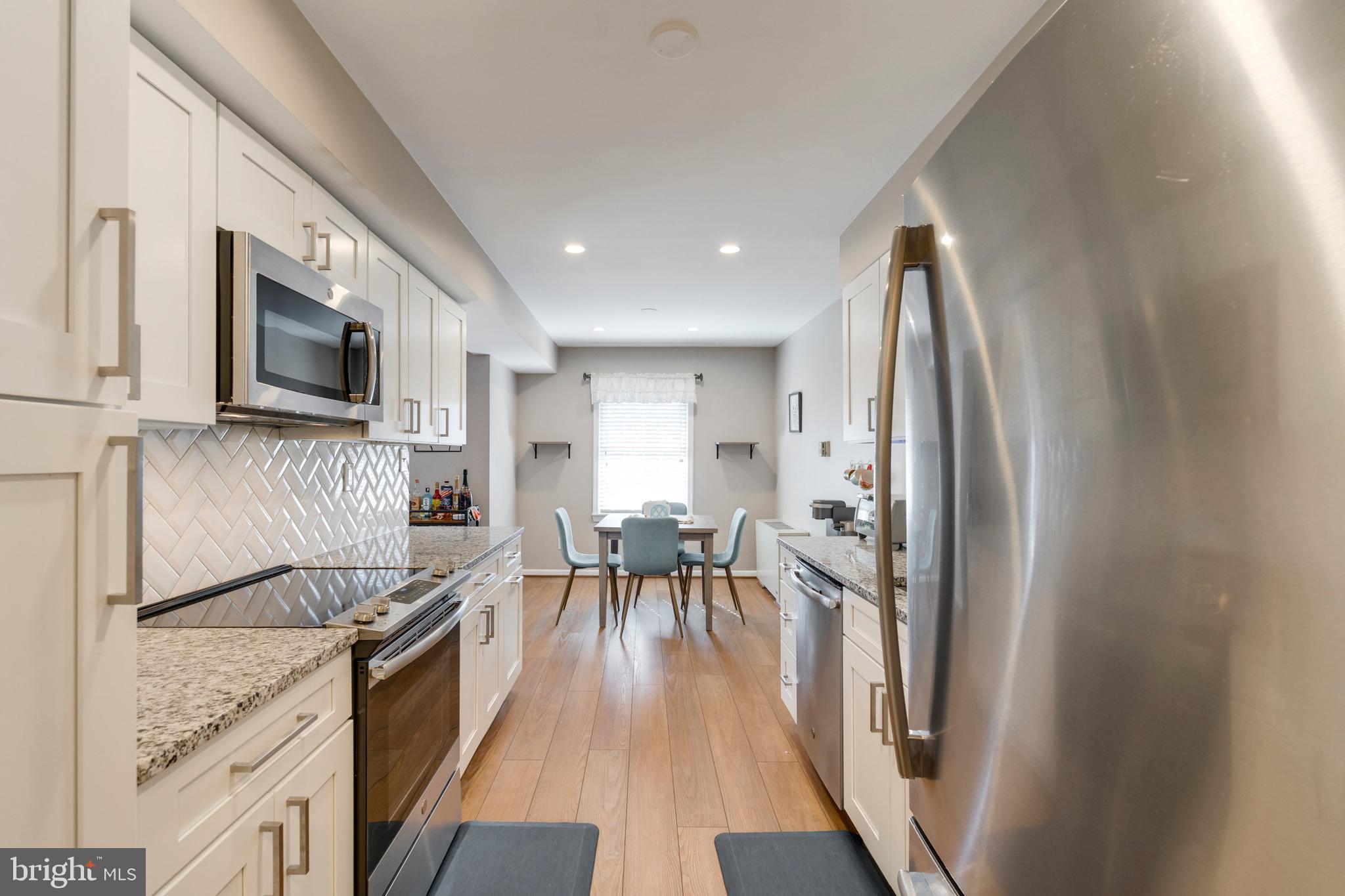 BAILEYS CROSSROADS - Residential