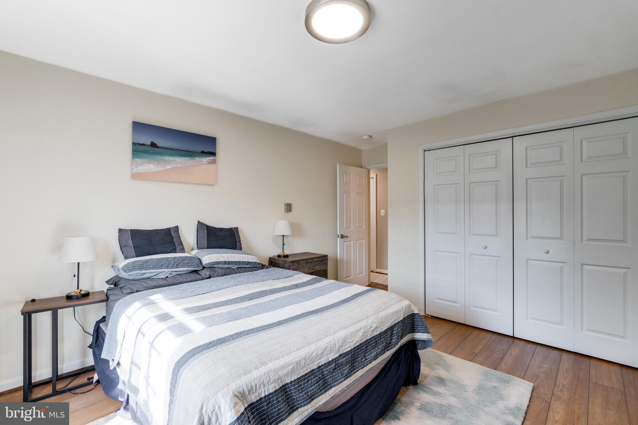 BAILEYS CROSSROADS - Residential