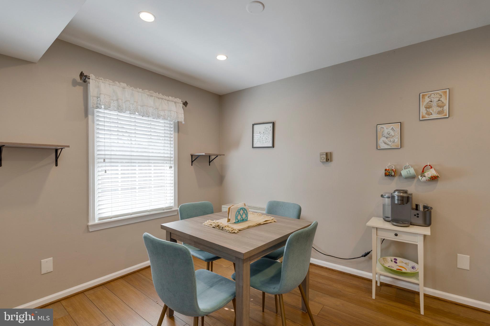 BAILEYS CROSSROADS - Residential