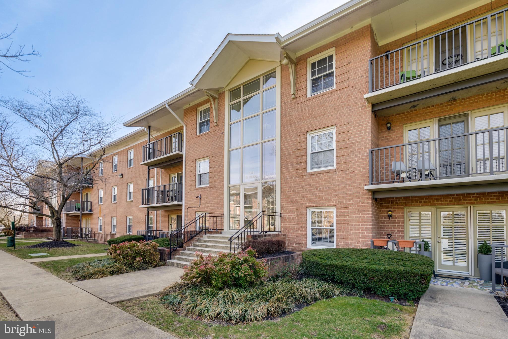 BAILEYS CROSSROADS - Residential