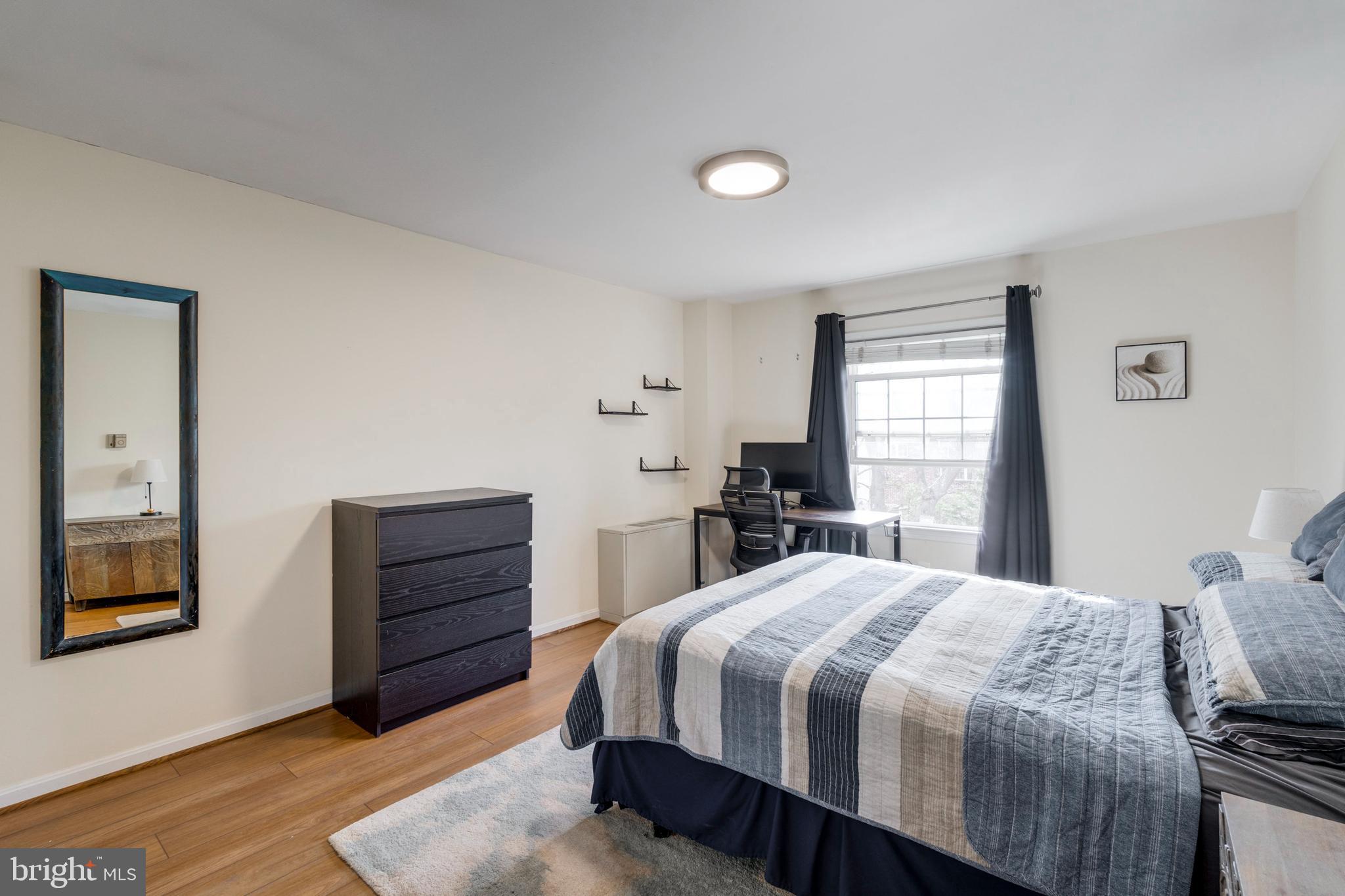 BAILEYS CROSSROADS - Residential