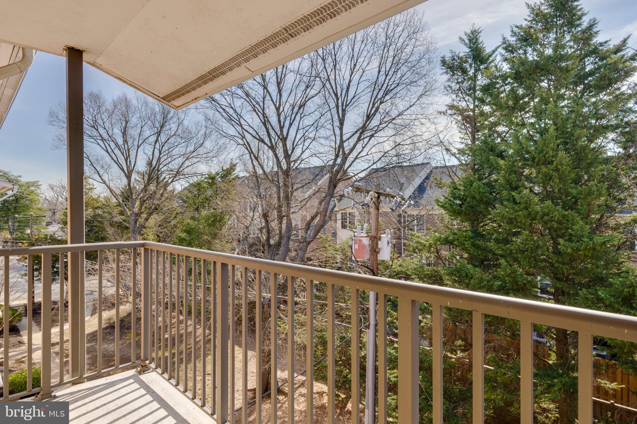 BAILEYS CROSSROADS - Residential