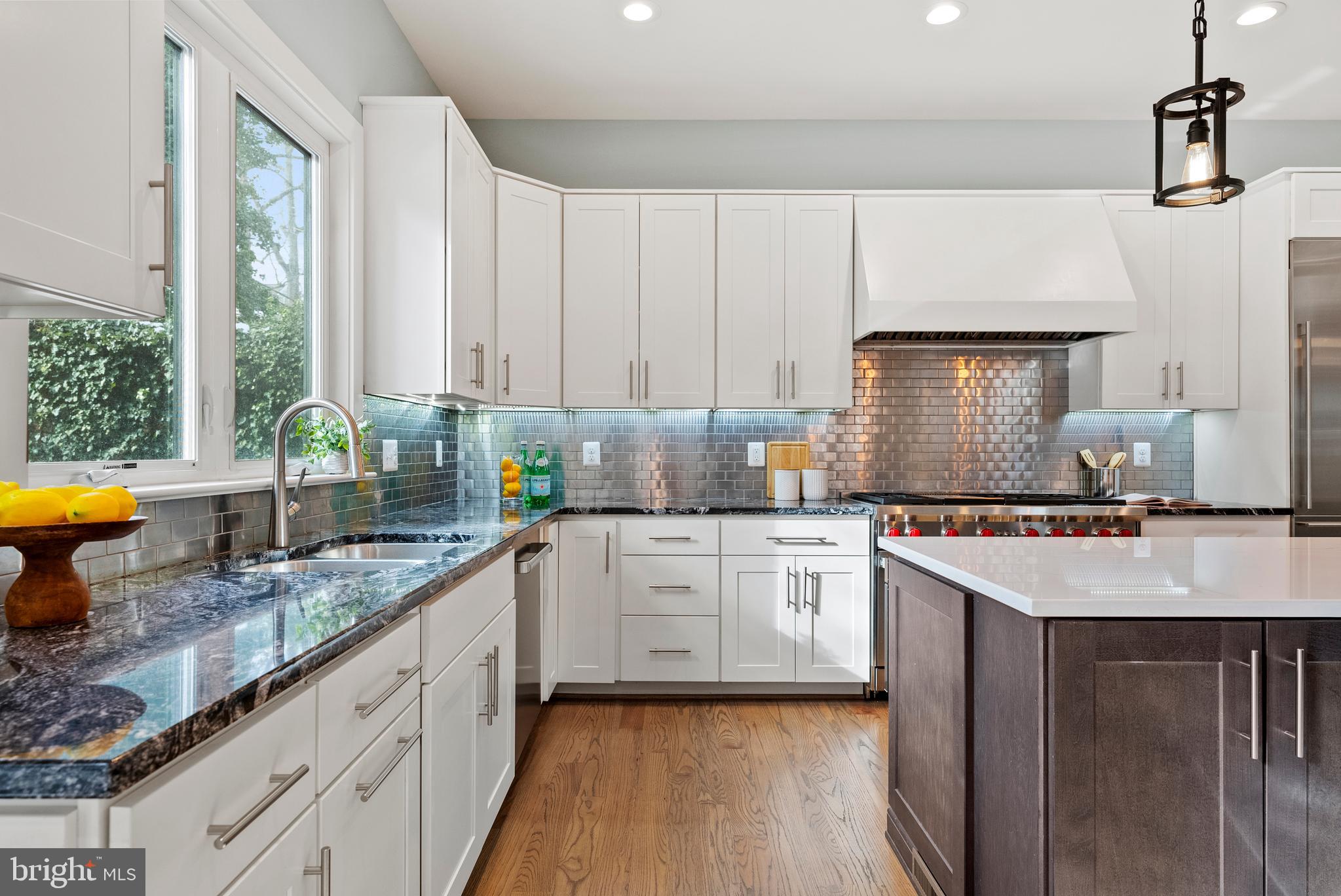 ADDISON HEIGHTS - Residential