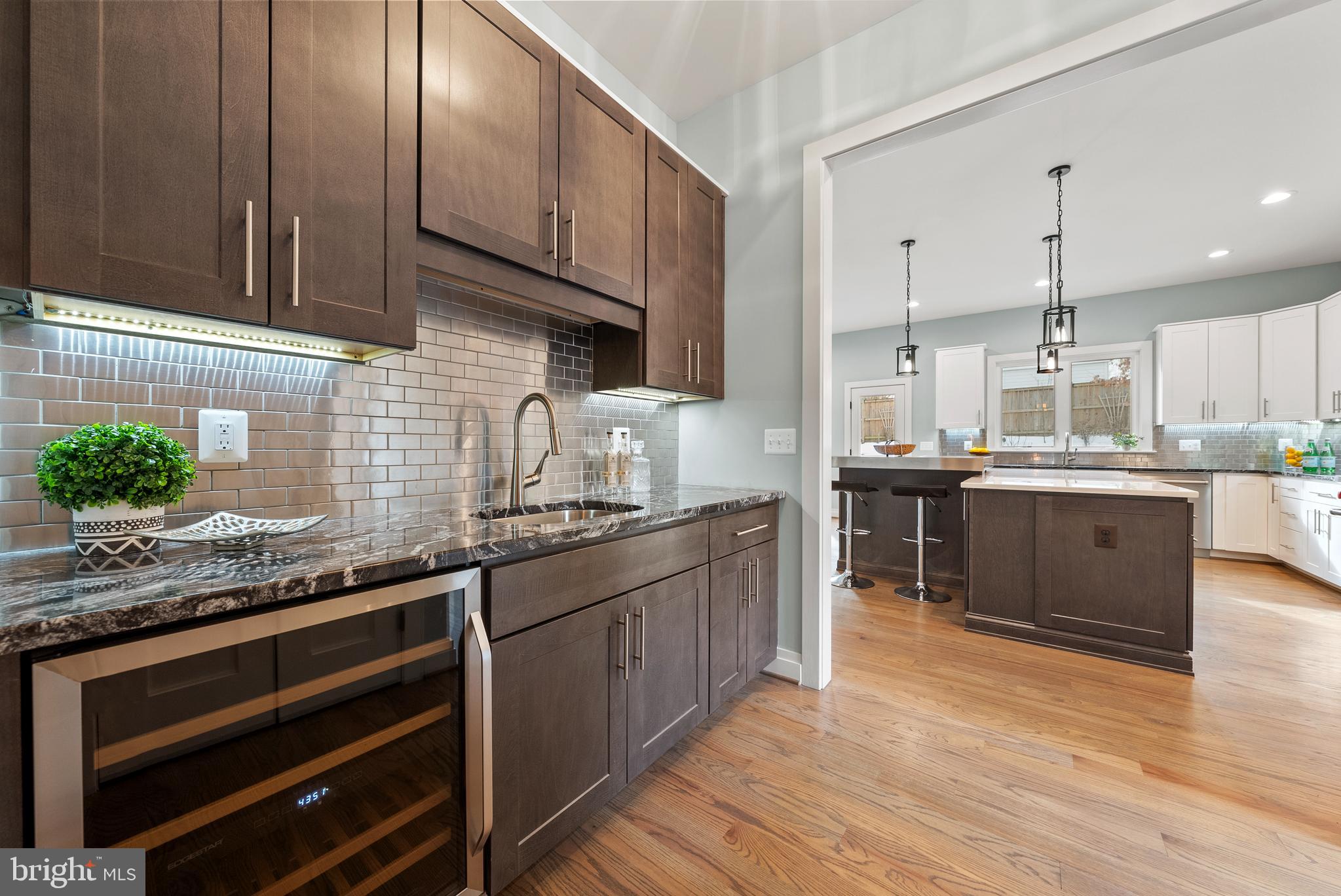 ADDISON HEIGHTS - Residential