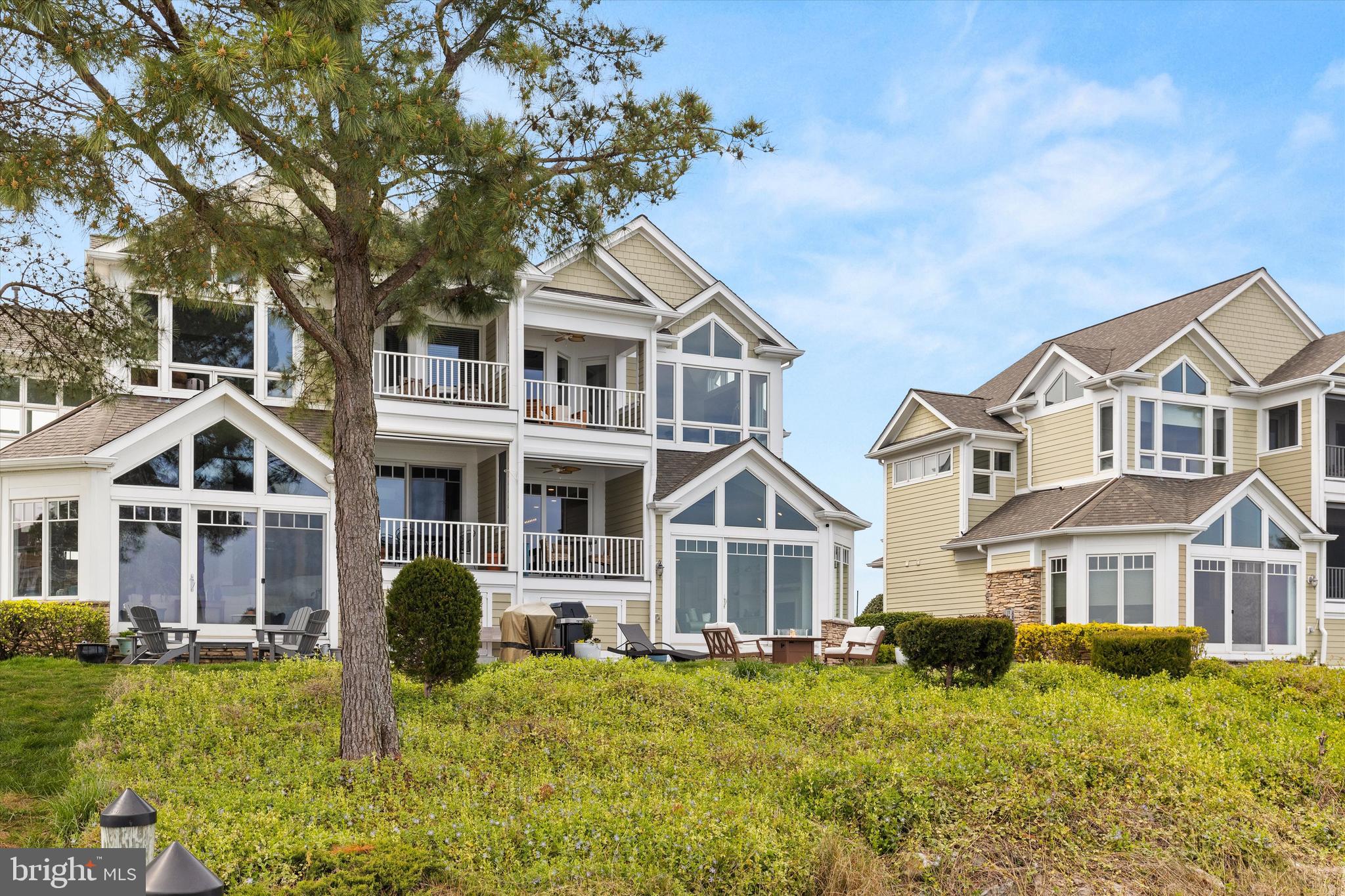 NARROWS POINTE - Residential