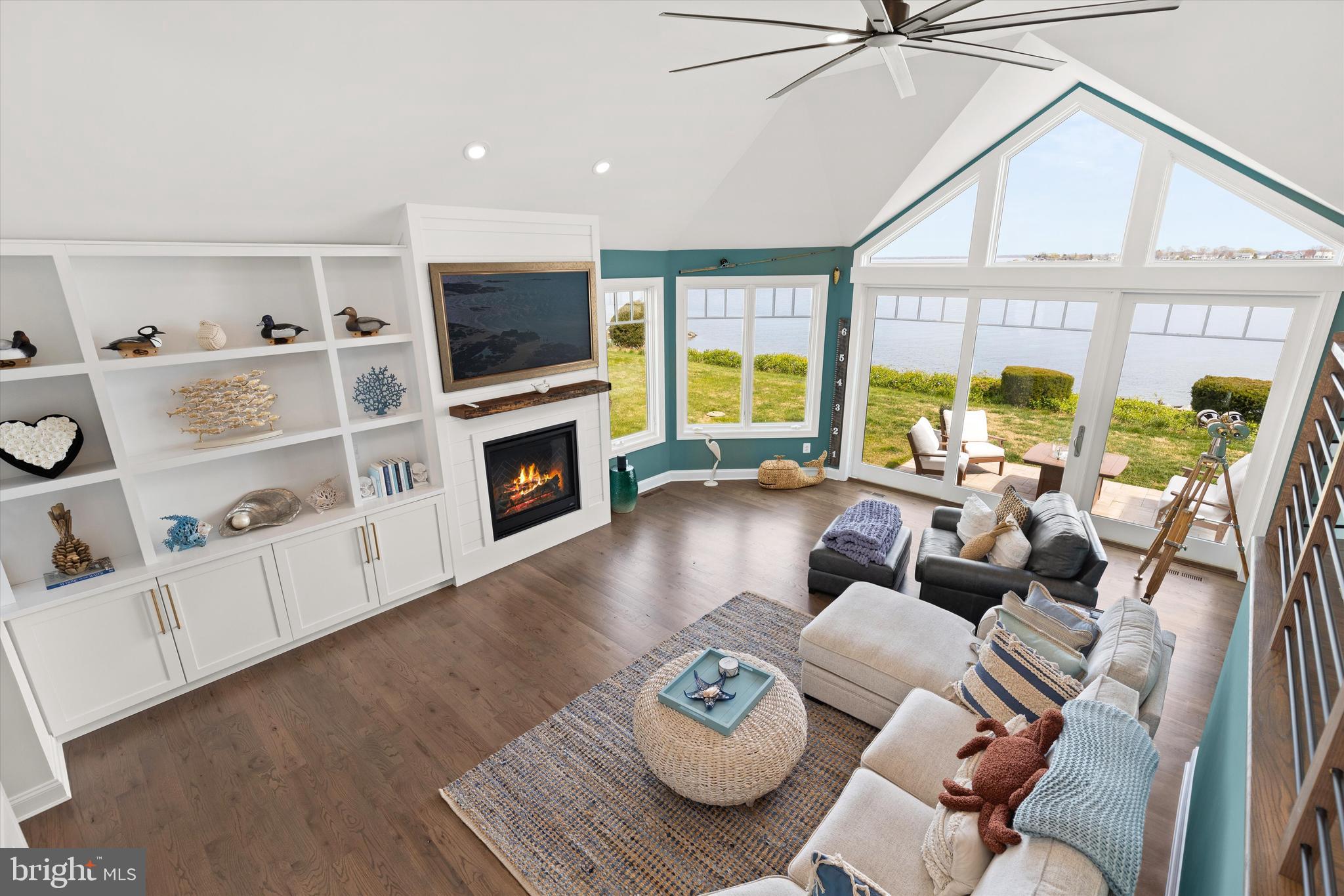 NARROWS POINTE - Residential