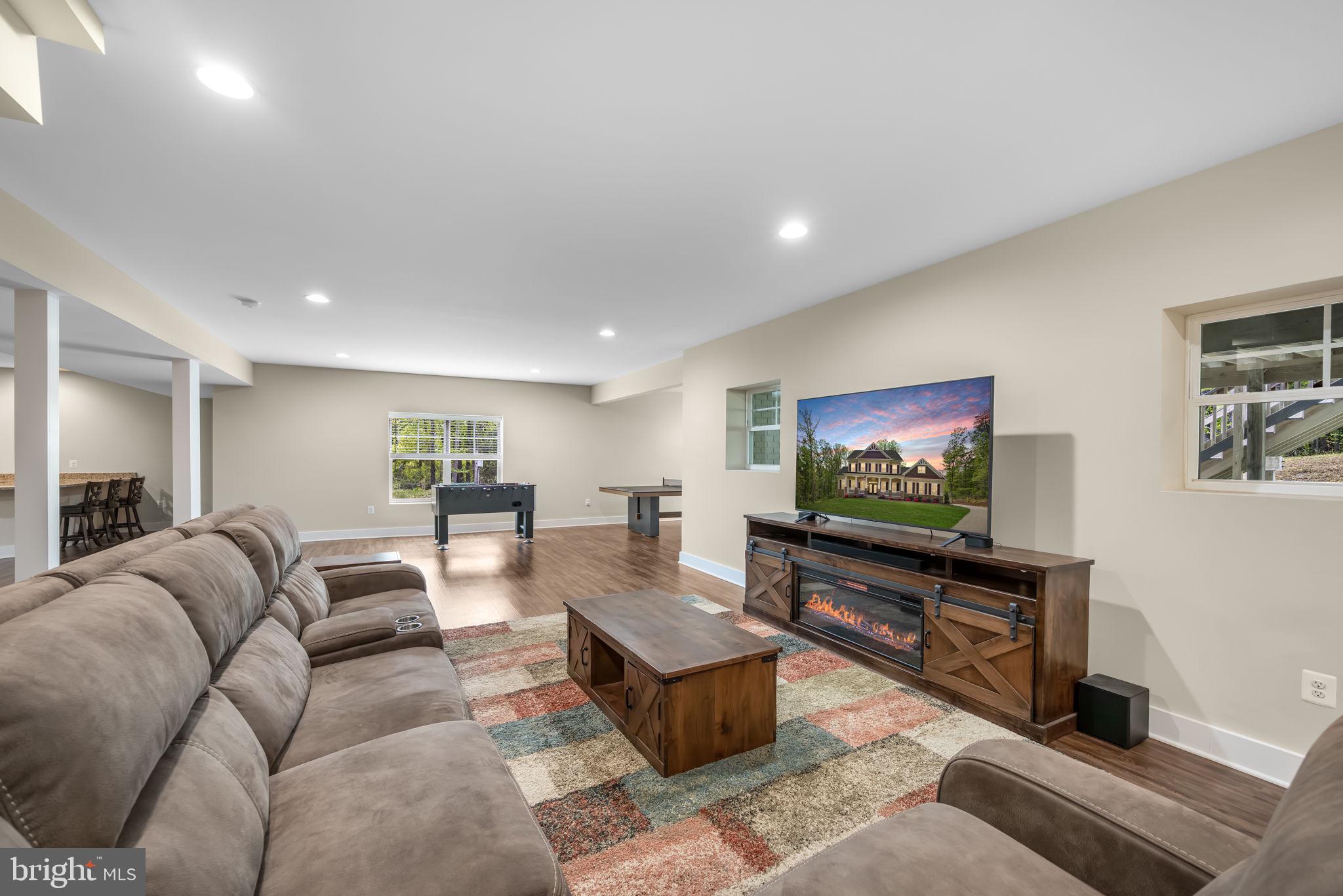 SULLIVAN ESTATES - Residential